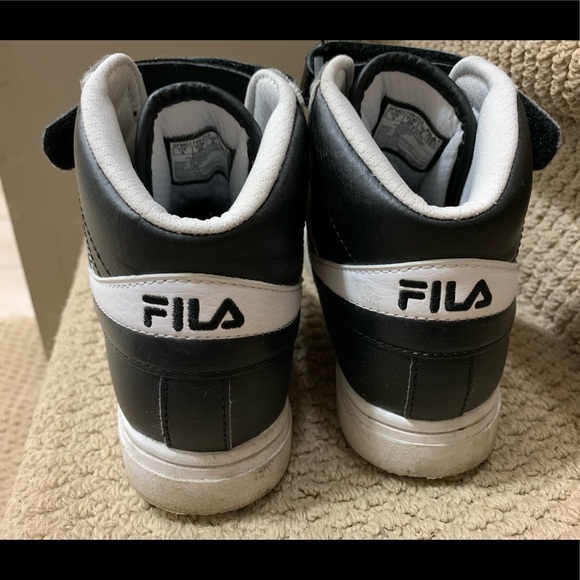 Fila boys shoes - Picture 2 of 3